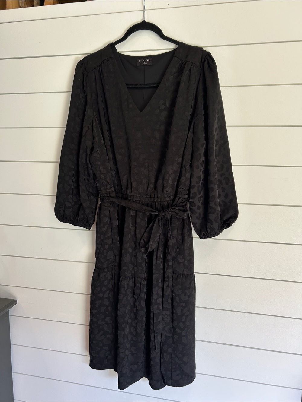 Lane Bryant Black Textured V-Neck Midi Dress with Puff Sleeves and Tie Waist